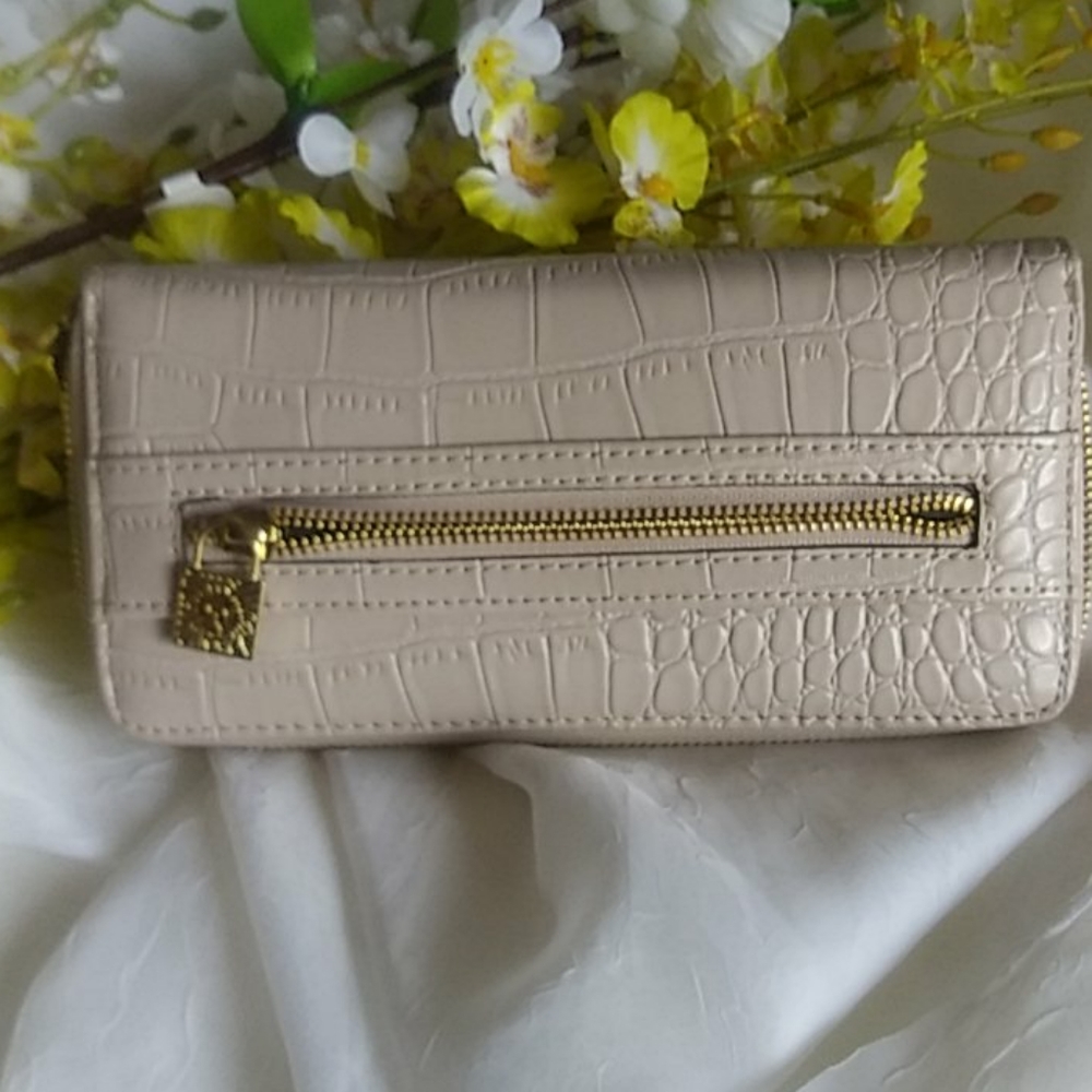 Anne Klein wallets - Picture 3 of 4